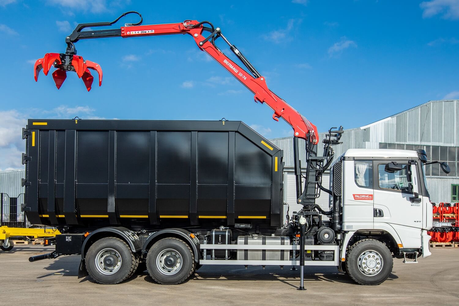 Ломовоз SHACMAN SX3258 с манипулятором ВМ10-74М